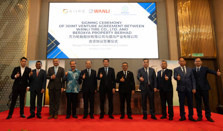signing-ceremony-of-joint-venture-thumb